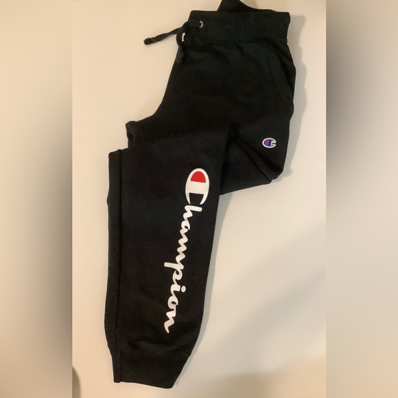 Champion Size Medium Black Sweatpants for Everyday Comfort Preloved - Picture 1 of 5